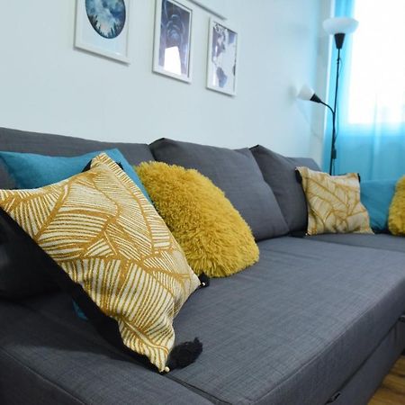 Central Apartment Чуприя Экстерьер фото