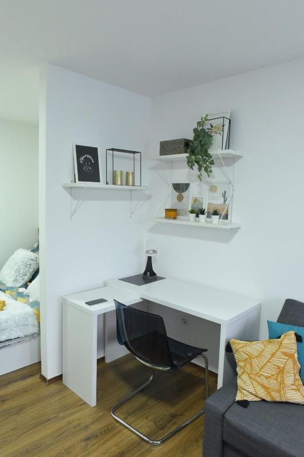 Central Apartment Чуприя Экстерьер фото