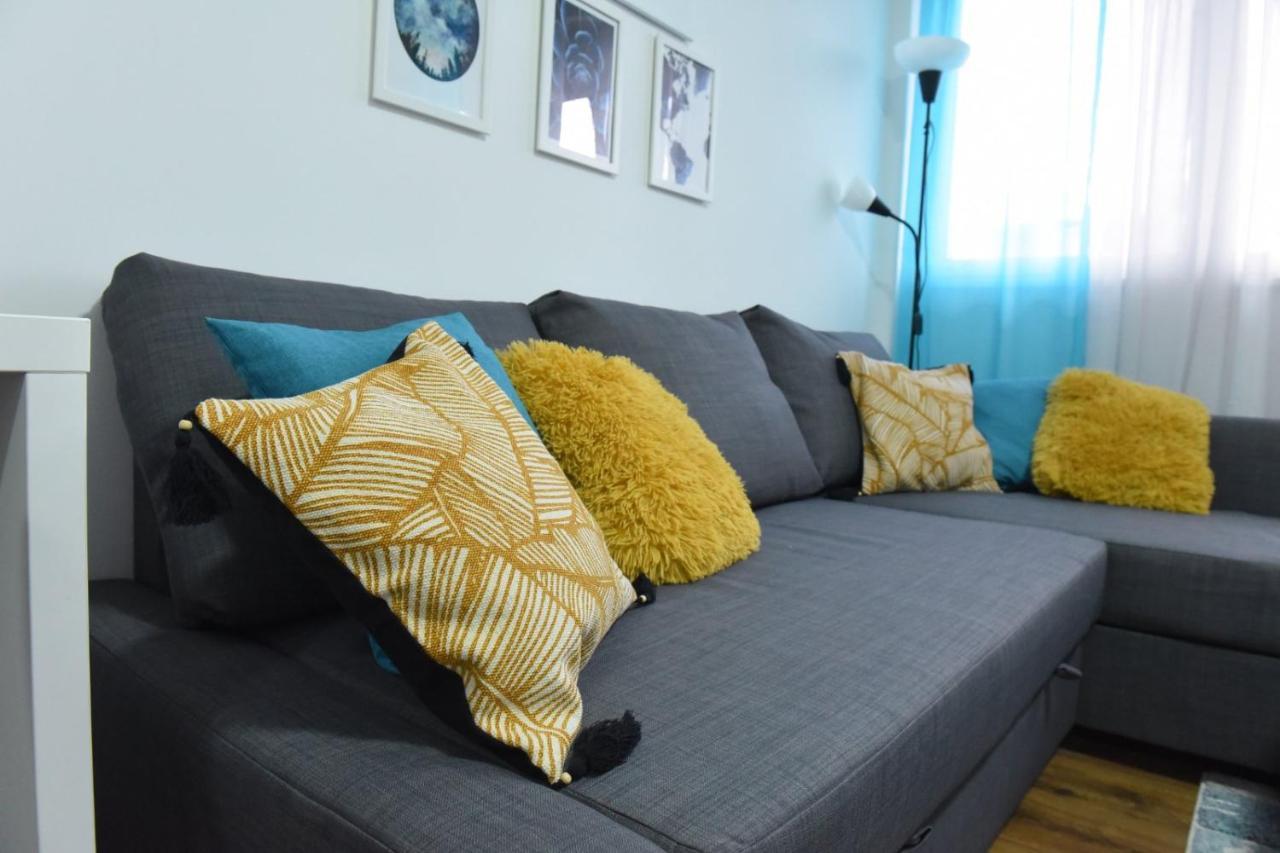 Central Apartment Чуприя Экстерьер фото